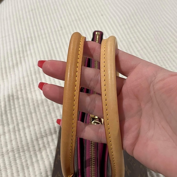 Authentic Louis Vuitton Monogram Pallas MM (Aurore) - Picture 11 of 16